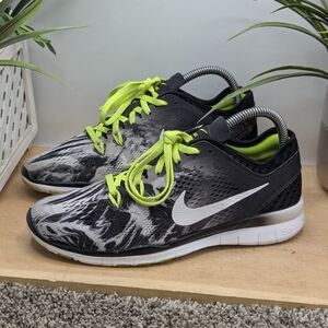 Nike Free 5.0 Women's Size 7 Running Shoes Casual Sneakers